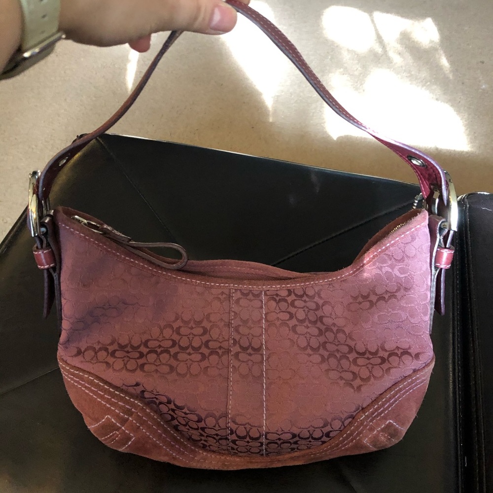 Vintage Coach Handbag No D052-2154